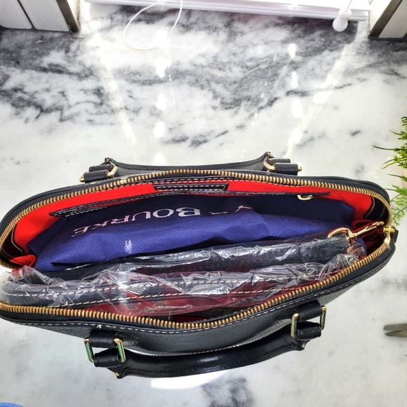 Dooney & Bourke - Picture 4 of 8